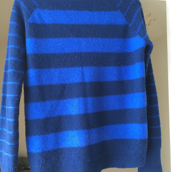 100% cashmere LINE The Label stripped sweater, with curved hem, suuuper soft! - Picture 2 of 6